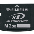 　富士写真フイルムは、同社のデジタルカメラ用記録メディア「xD-Picture Card」シリーズに、2Gバイトモデル「M2GB」を追加し、9月上旬に発売する。価格はオープン。
