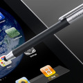 従来色モデルでiPadのアイコンにタッチする利用イメージ（iPadは別売）