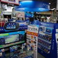 PSVita発売日、ヨドバシアキバは300人を超える行列発生 ― SCEハウス社長・平井会長も登場  