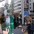 渋谷109に巨大モンスダスが登場!?　ドラコレガールズも駆けつけた『ドラゴンコレクション』渋谷降臨ステージ 