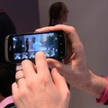 【MWC 2012 Vol.43（動画）】高速連写、HD動画、F2.0レンズ……HTC One カメラ性能をチェック