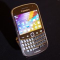 BlackBerry Bold 9900発表！……「端末で自らを表現する人に」 