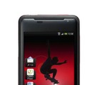 iPhone以外では、日本向けに特化された「HTC J ISW13HT」（au）も好調だという