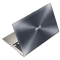 「ASUS ZENBOOK Prime UX21A」背面