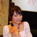 　23日夜、「PANTONE ケータイイベント 20 CORORS」と題した女性ブロガー限定イベントが原宿のCafe SUTUDIOにて行われた。