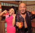 　無料動画ポータルcasTYでは29日14時頃および22時頃に、上海で超有名な舞台喜劇である「七十二家房客」をひかり荘より配信する。