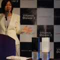 代表取締役社長 上野真弓氏とビタミンシャワー2