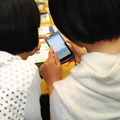 スマホ所有者は10名中3名で、内訳は女子2名と男子1名