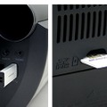 USB端子（左）とSDカードスロット（右）
