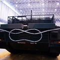 なかなか見ることができない、戦車のリア部。