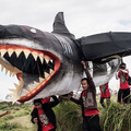 巨大なサメの凧も登場……Bali Kite Festival