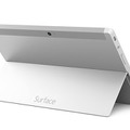 「Surface 2」の背面や側面はシルバー