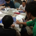 講習会では筆者の研究室の学生3名がボランティアで指導の補助に協力した