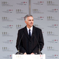 「時を知る」展開会式にて、スイス連邦のディディエ・ブルカルテール大統領