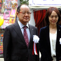 山村社長（向かって左）と大西氏