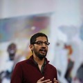 Google I/Oでブレゼンする、Google社Android、Chrome、アプリ担当上級副社長のスンダル・ピチャイ氏　(c) Getty Images