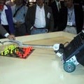 ［CES 2003速報］異なるメーカのAV機器を一括制御できるユニバーサルリモコン「Harmony」