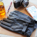 オシャレなスマホ手袋は、冬に合わせて持ちたいファッションアイテム