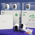 ネットギアジャパンの製品発表会で展示されていた「arlo」。2014年11月にアメリカで発売された製品で、満を持して日本に上陸した形だ（撮影：編集部）