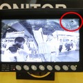 ちなみに採用しているモニターは、作動中であることを伝える表示があり、冬場や寒冷地などで起こりやすい画面のフリーズが起きているかを常に確認することができる（撮影：編集部）