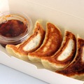 肉汁たっぷり!　サンラータン餃子（600円）