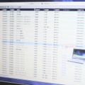 読み込まれたログはPCで管理可能。個人識別用のIDカードの情報と紐付ければ、誰が何時に何を借り、何時に返したかの管理が行える（撮影：防犯システム取材班）
