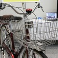 今回は自転車のハンドルにIDタグを内蔵したLEDライトを設置するという形で展示が行われた（撮影：防犯システム取材班）