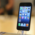 2012年に発売されたiPhone 5　(C)Getty Images