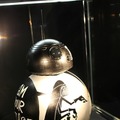 「スター・ウォーズの世界」　等身大BB-8も、個性あふれるプロジェクトが並ぶ展覧会