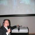株式会社音楽館
代表取締役　向谷実（むかいや　みのる）氏
日本を代表するフュージョン・バンド「カシオペア」のキーボード担当として、あるいは日本の鉄道趣味界の代表的存在である。
