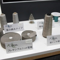 導電性繊維は厚みや伸縮性などのカスタマイズが可能