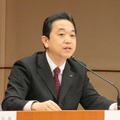 記者団の質問に回答するネットワーク部の平松孝朗氏