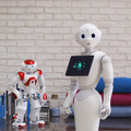 人型ロボット「NAO」（写真左）、Pepper（同右）