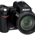 　ニコンは、35〜350mm相当の10倍ズームと、COOLPIXシリーズ初のVR（手ブレ補正）機構を搭載した800万画素デジタルカメラ「COOLPIX8800」を11月に発売する。