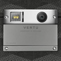 廉価版なのに約44万円！ 英高級スマホブランド「VERTU」が新モデル