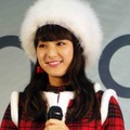 平祐奈、チェックのクリスマス衣装で点灯式！「姉もキラキラ輝いてる」