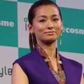 尾野真千子が今年最も輝いた女性に！「芝居ばかりでなく違うことにも挑戦したい」