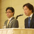 守安功氏（写真右、2011年撮影）