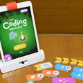 大人もハマる！ プログラミングを遊んで学べるスマートトイ「Osmo Coding」