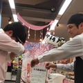 「不合格通知」持参でステーキ！精肉店が受験に失敗した人を励ます企画