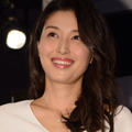 橋本マナミ　＜撮影　鶴見菜美子＞