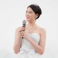 三吉彩花が誕生日にウエディングドレス姿を披露！