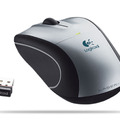 V450 Nano コードレス レーザーマウス（ライトシルバー）