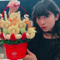 東京女子流・新井ひとみ、キメ顔でチョコをパクッ！「可愛すぎるー!!」と話題