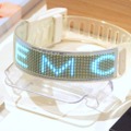 こちらがアームバンドに応用した「NEOPOP Armband」（参考出品）