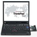 ThinkPad T42。同社初の指紋センサー搭載モデルも用意