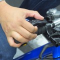 「自転車ながらスマホ」がもたらす致命的なロス……KDDI、VRで危険性を啓蒙