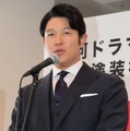 鈴木亮平【写真：竹内みちまろ】