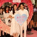 新木優子、吉沢亮【写真：竹内みちまろ】