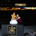 藤田ニコルと吉谷彩子、キュート＆シックなロングワンピ姿で「TOKYO MEGA ILLUMINATION」点灯式に登場